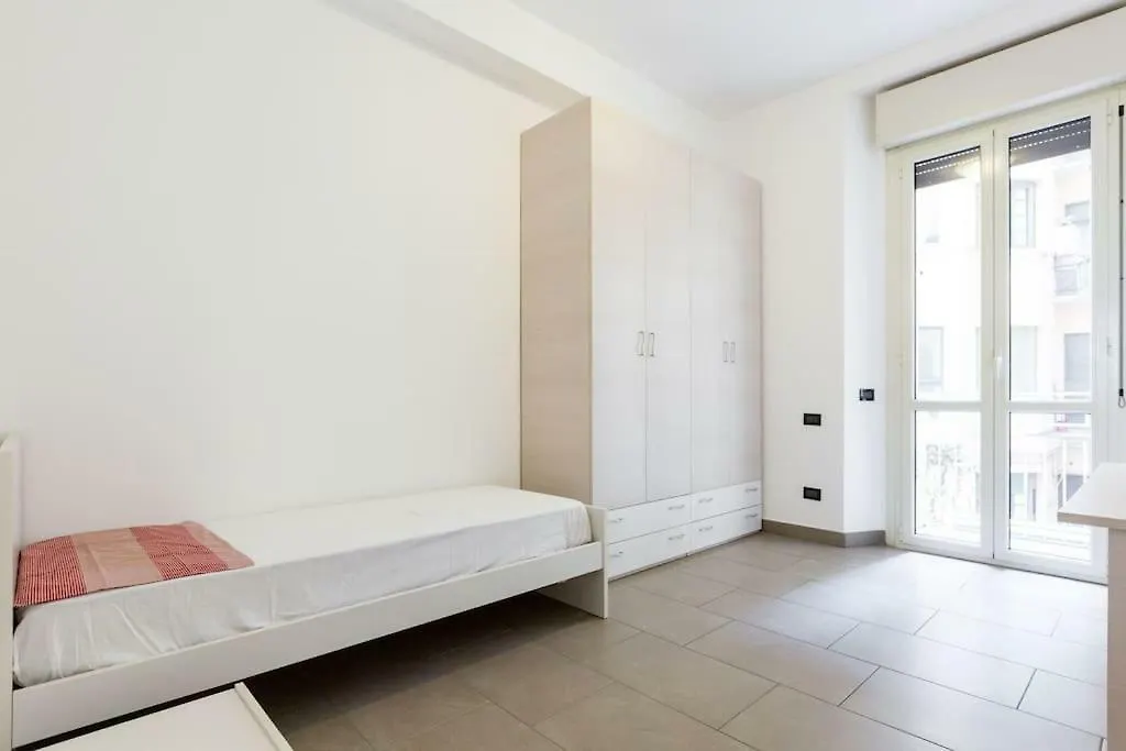 Spacious And New Apt In Citta Studi Milan 0*,