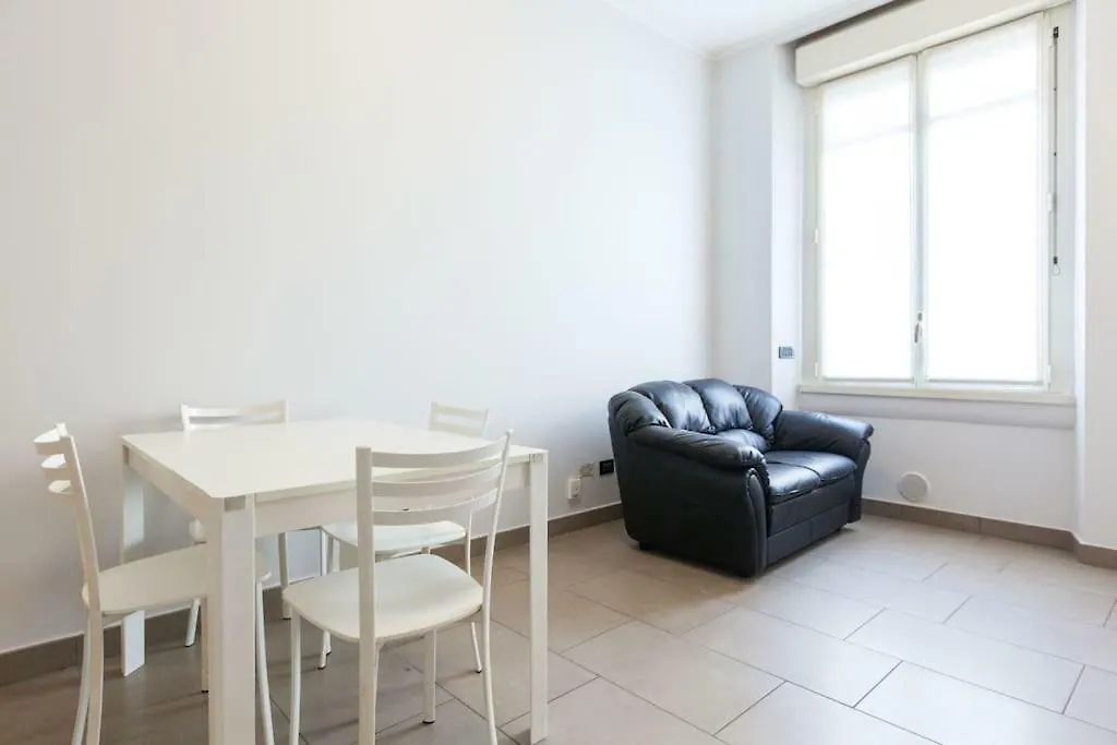 Spacious And New Apt In Citta Studi Milan Italy